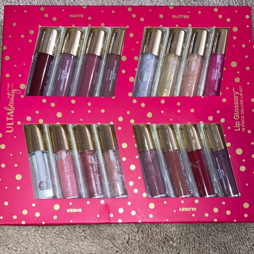(3/$25) ULTA LIP GLOSSARY 16 PIECE DELUXE LIP KIT